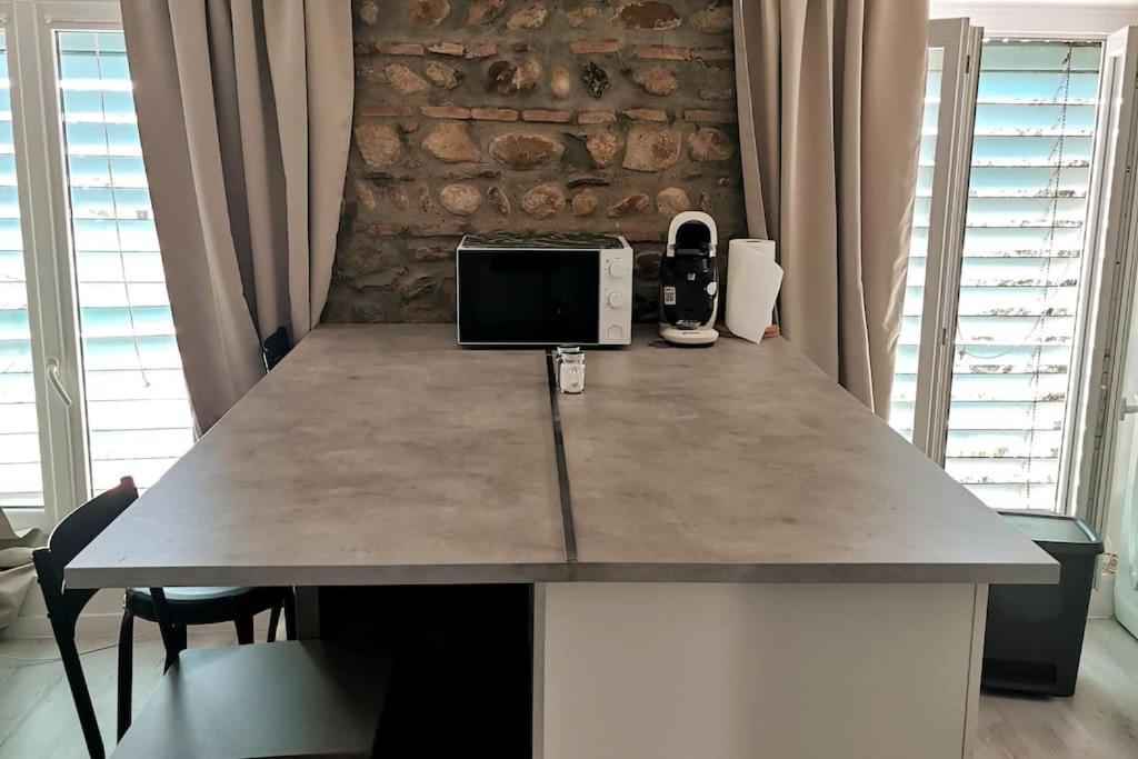 Studio Coquet Avec Vue Sainte-Foy-lès-Lyon Buitenkant foto
